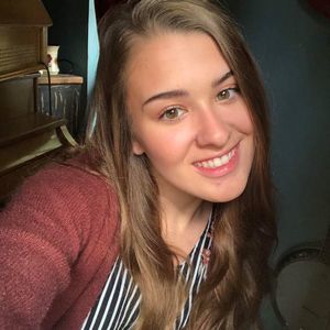 Meet your Posher, Caroline